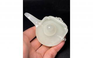 和田玉玉壶
