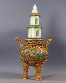 臻品旧藏清代花丝鎏金镶嵌和田玉塔炉一盒 高32厘米,长18厘米,宽11厘