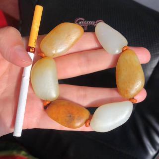 一条和田玉手串,隐藏着男人的秘密