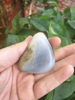 和田玉籽料需要雕刻的料和把玩料你更喜欢哪种?